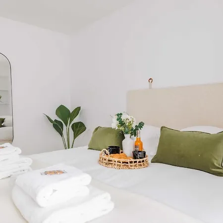 Amazing And Cosy Rue Des Petites Ecuries 4p1br アパート *