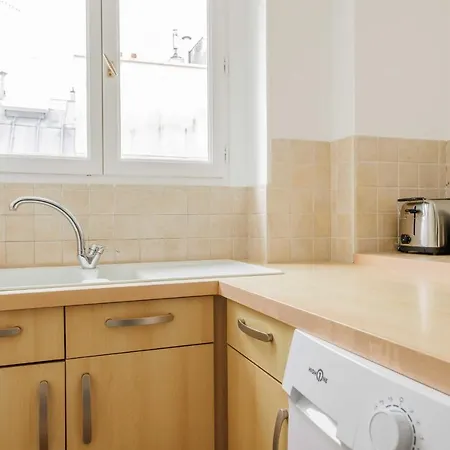 Amazing And Cosy Rue Des Petites Ecuries 4p1br パリ